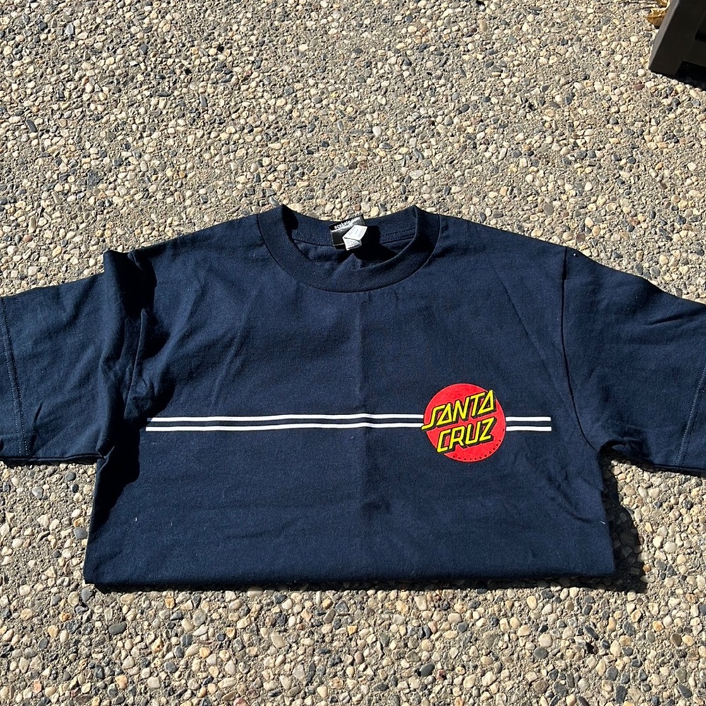 Santa Cruz T-shirt NEW